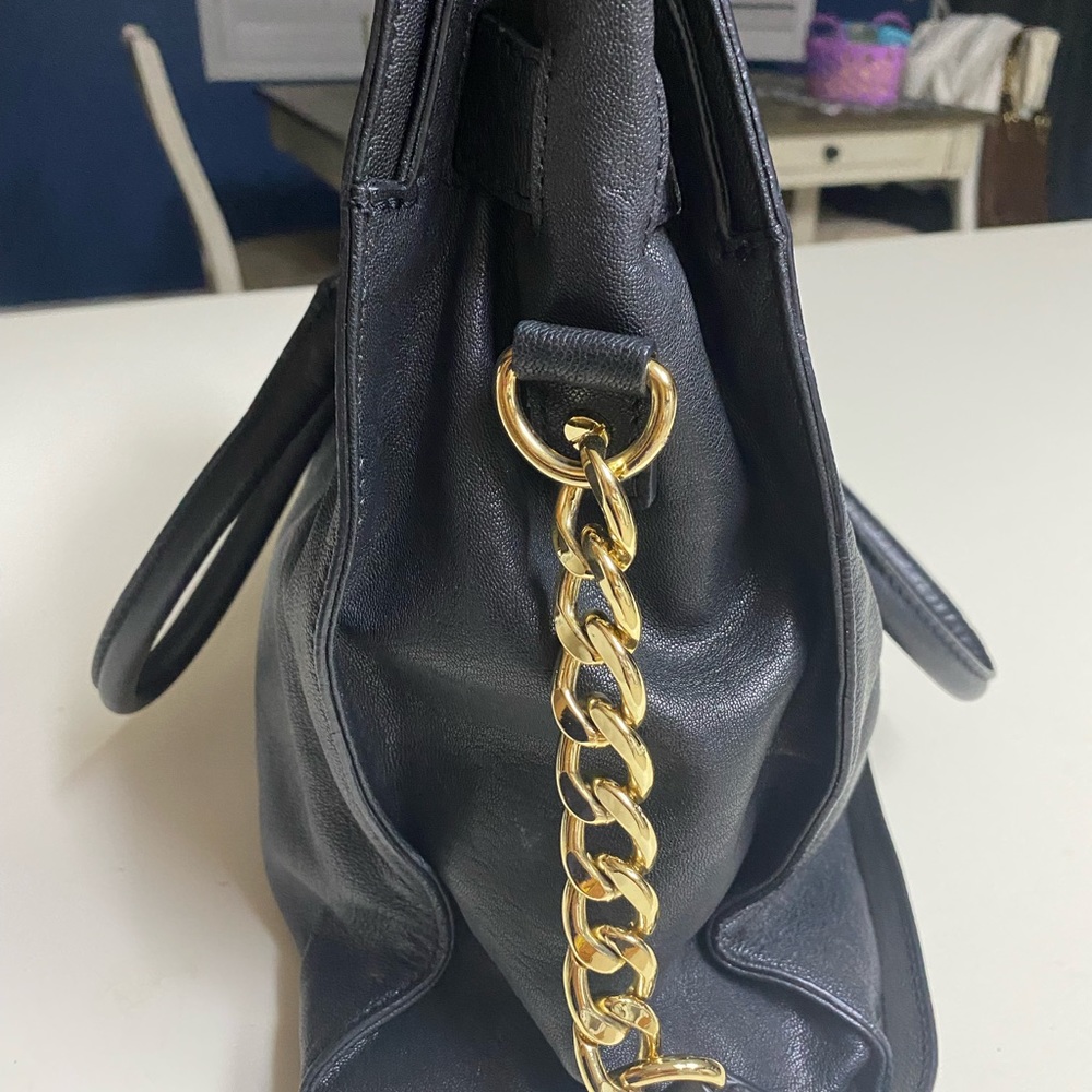 MK Hamilton Handbag - Picture 9 of 15